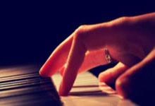 挪威队以进攻为主，轻松战胜对手